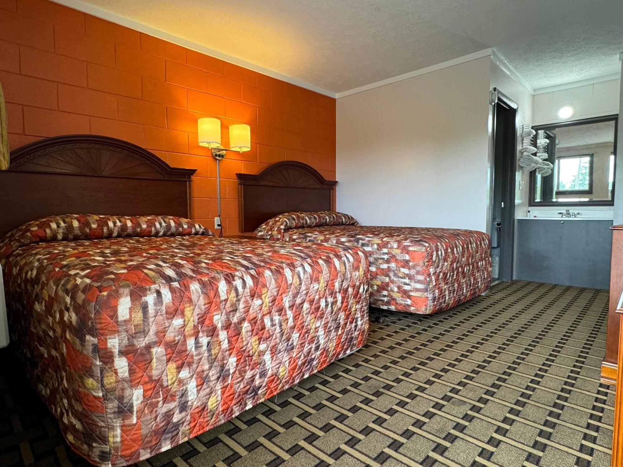 Economy Inn Кроссвилл Экстерьер фото