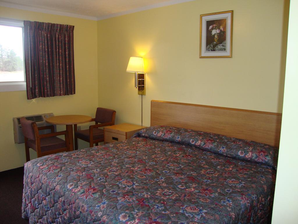Economy Inn Кроссвилл Номер фото