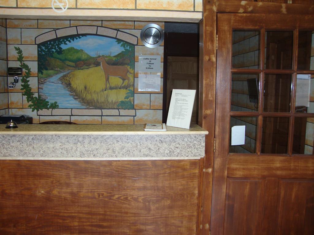 Economy Inn Кроссвилл Экстерьер фото